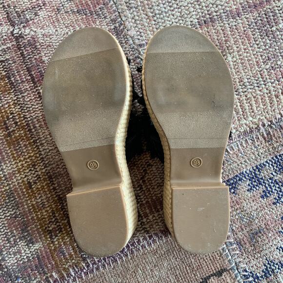 Universal Thread Women's Black Fringe Espadrille Mule Slip On Size 9.5 - Picture 3 of 3